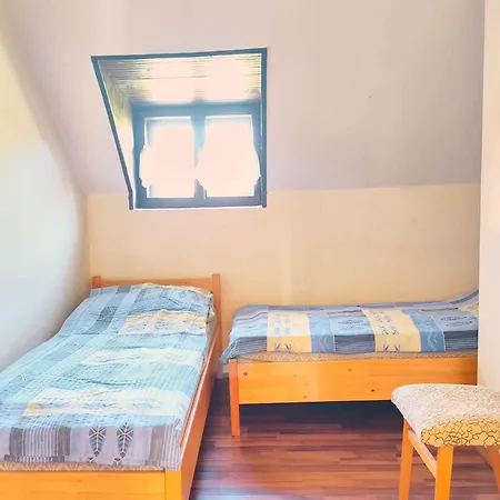 - Balaton 18113 * Балатонберень