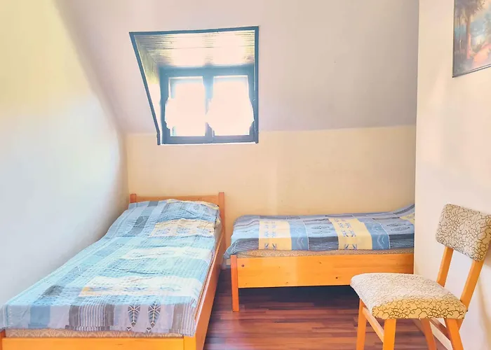 - Balaton 18113 * Balatonberény